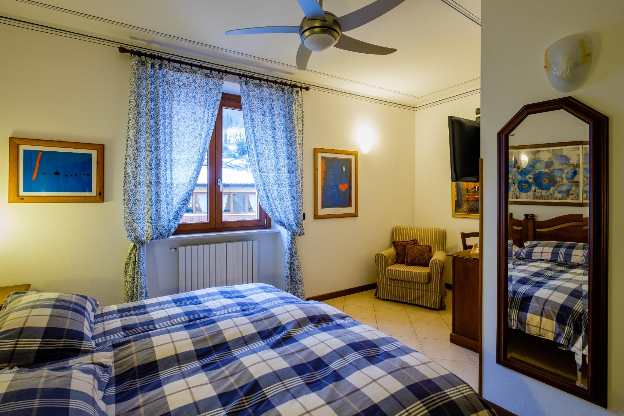 Hotel Tre Punte Гарняно Екстериор снимка