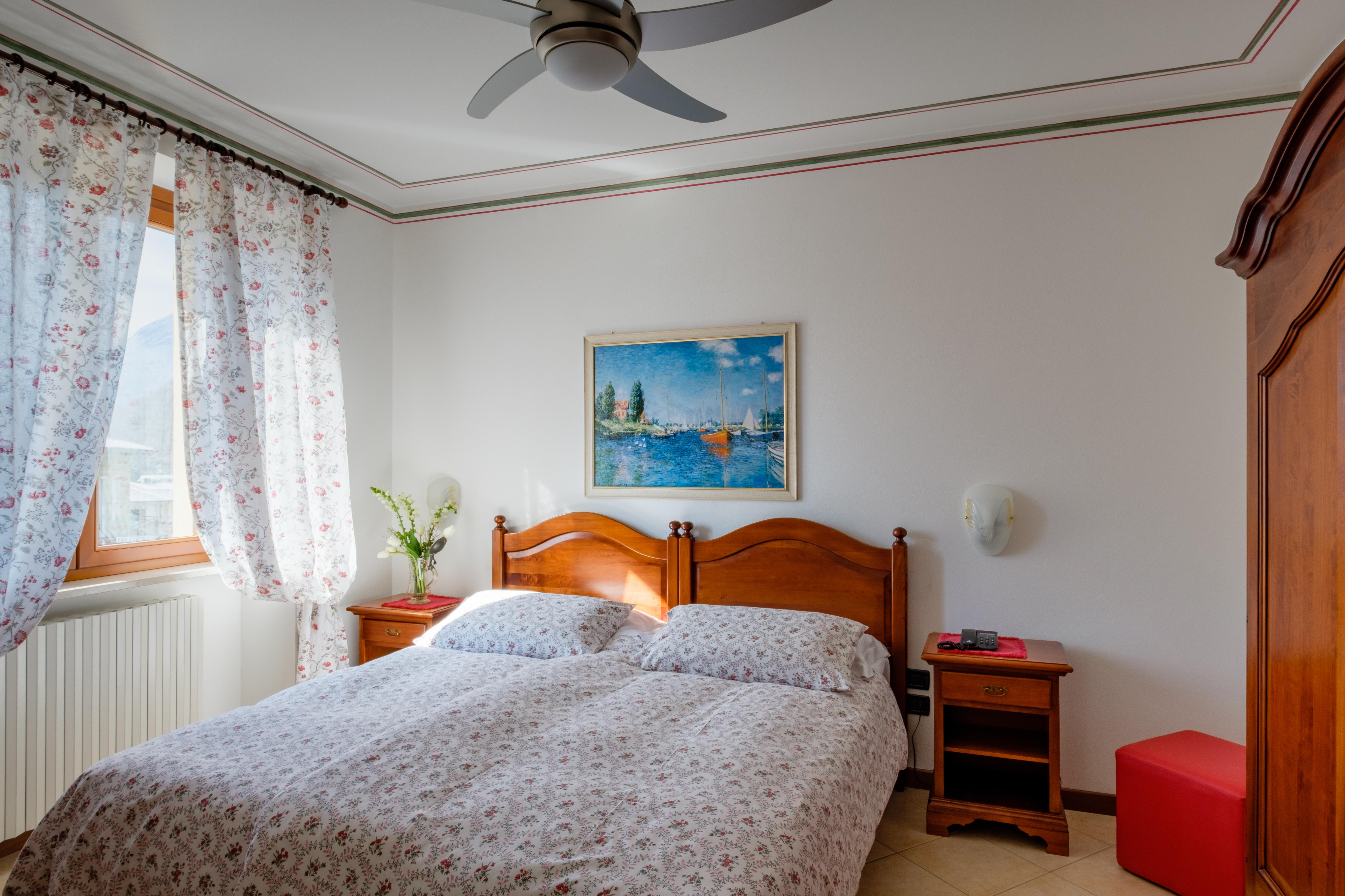Hotel Tre Punte Гарняно Екстериор снимка