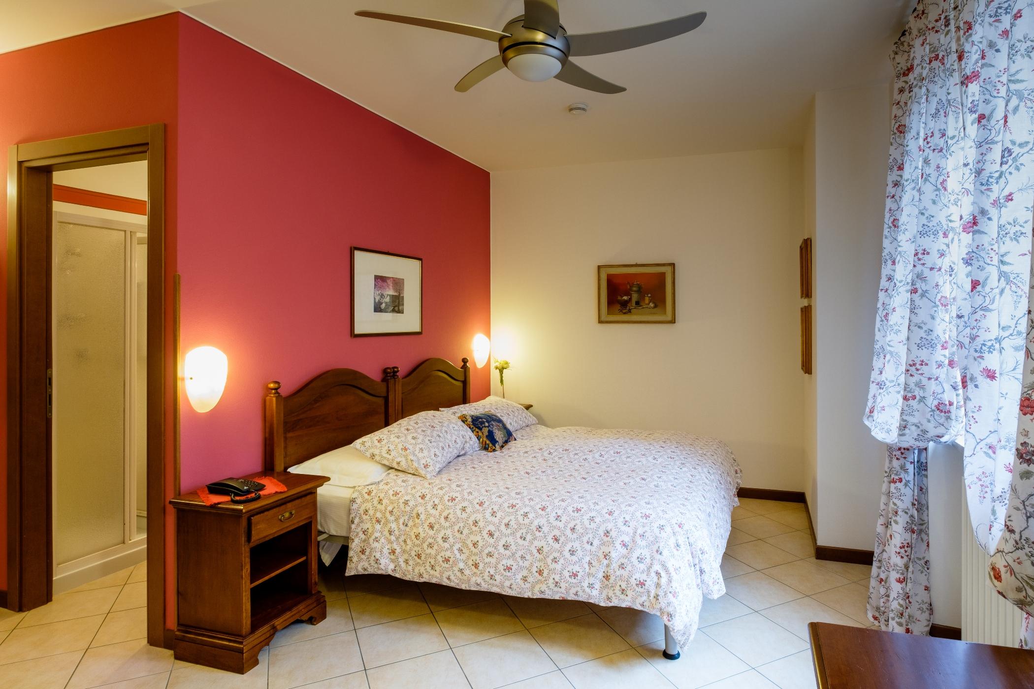 Hotel Tre Punte Гарняно Екстериор снимка