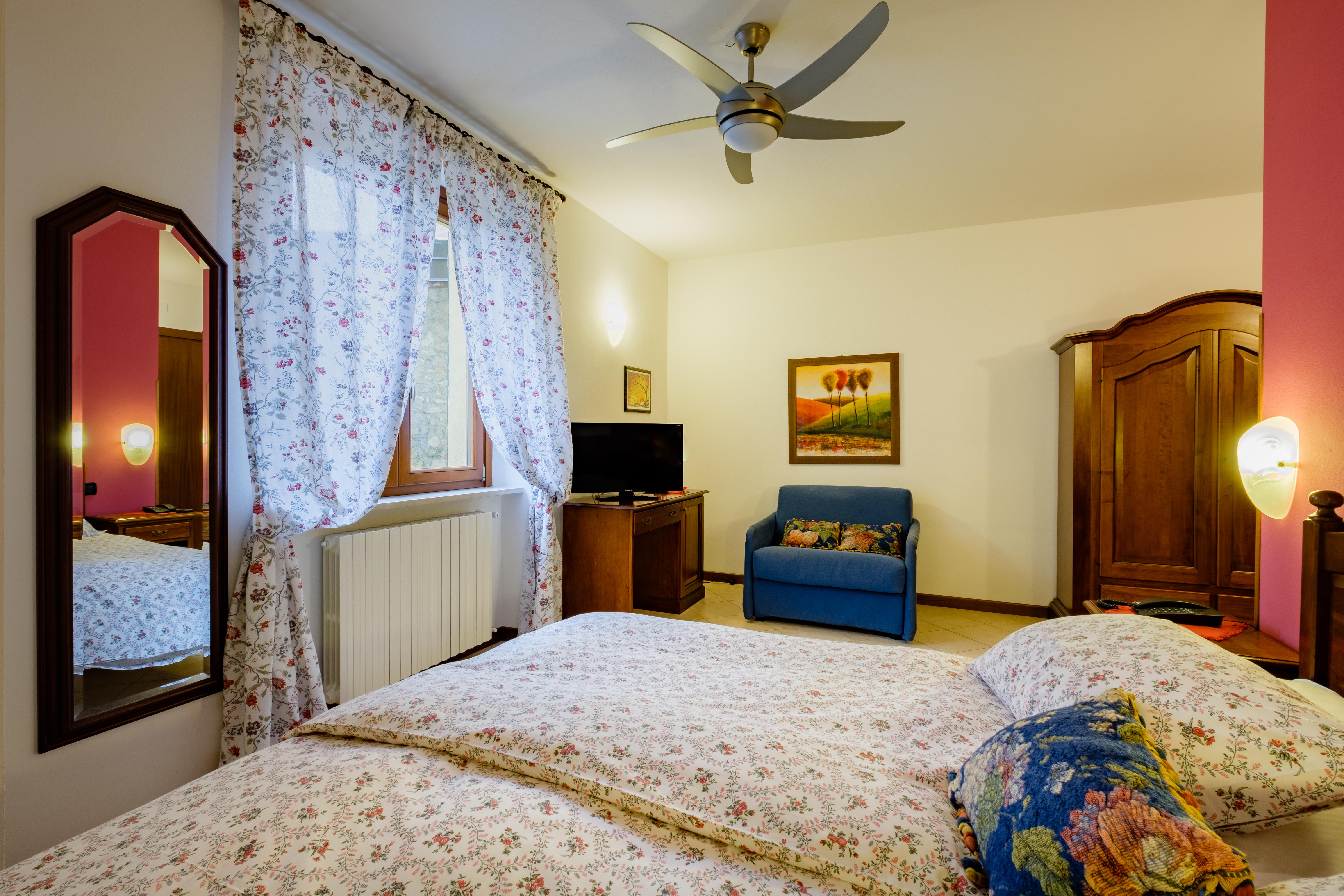 Hotel Tre Punte Гарняно Екстериор снимка