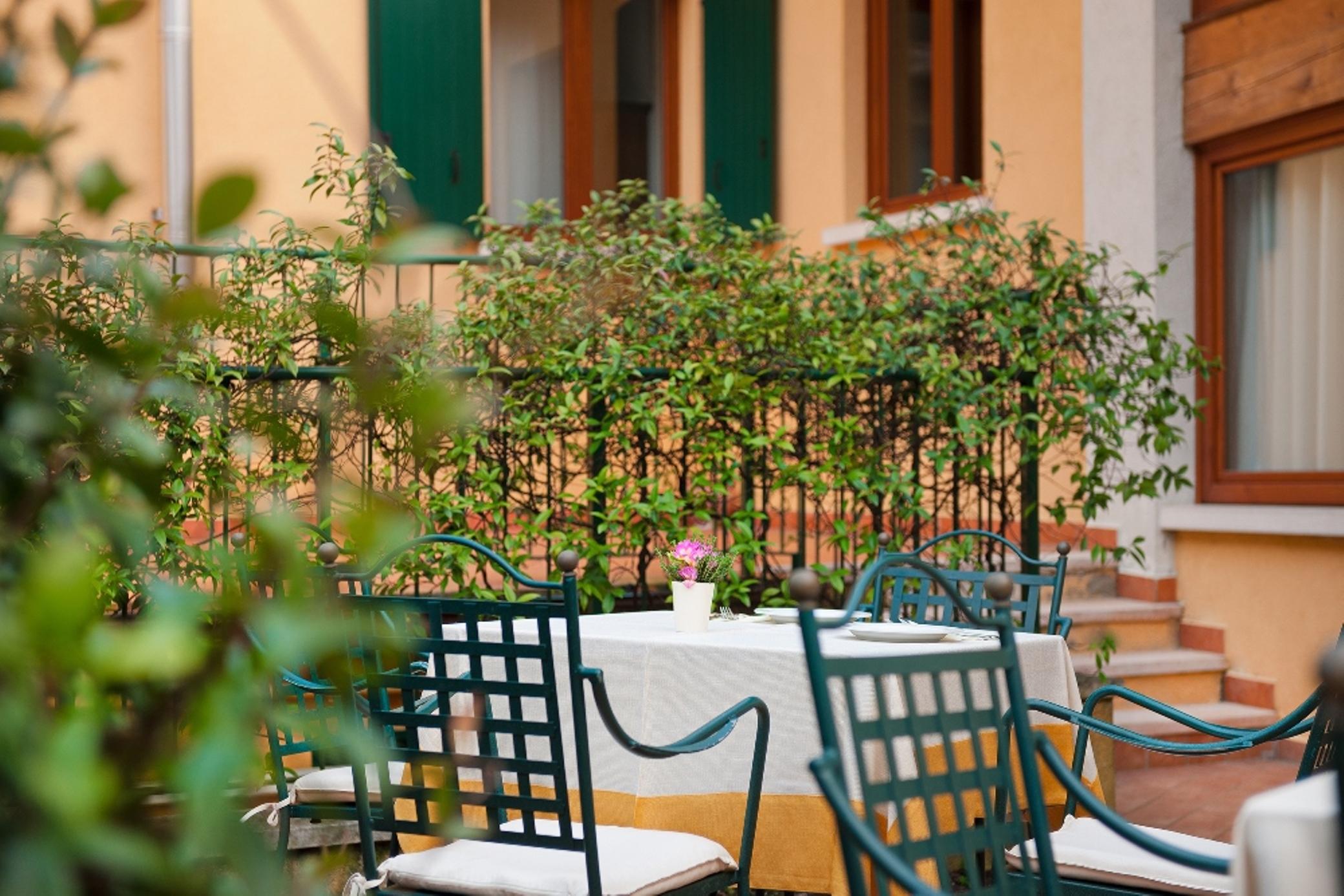 Hotel Tre Punte Гарняно Екстериор снимка