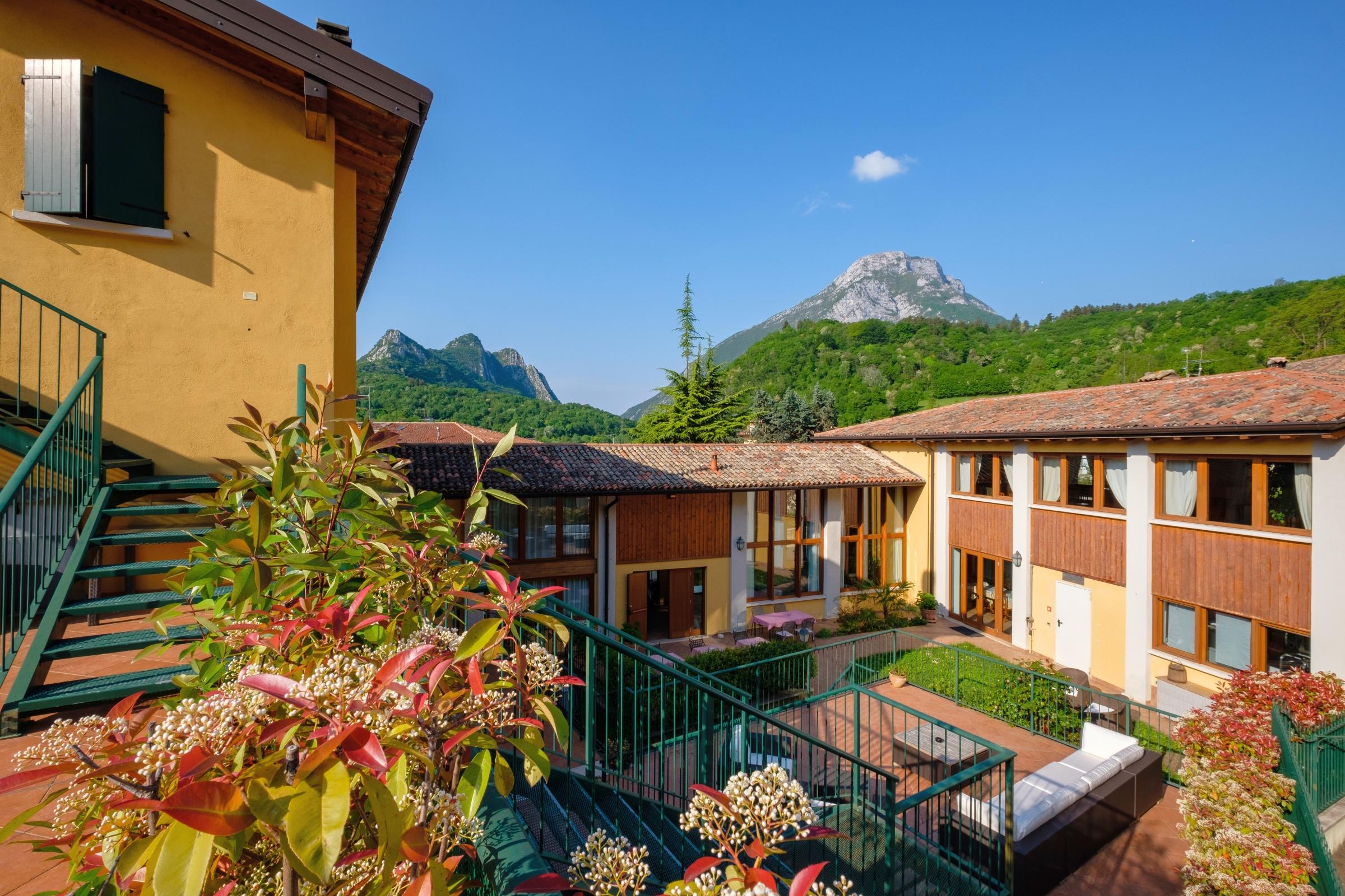 Hotel Tre Punte Гарняно Екстериор снимка