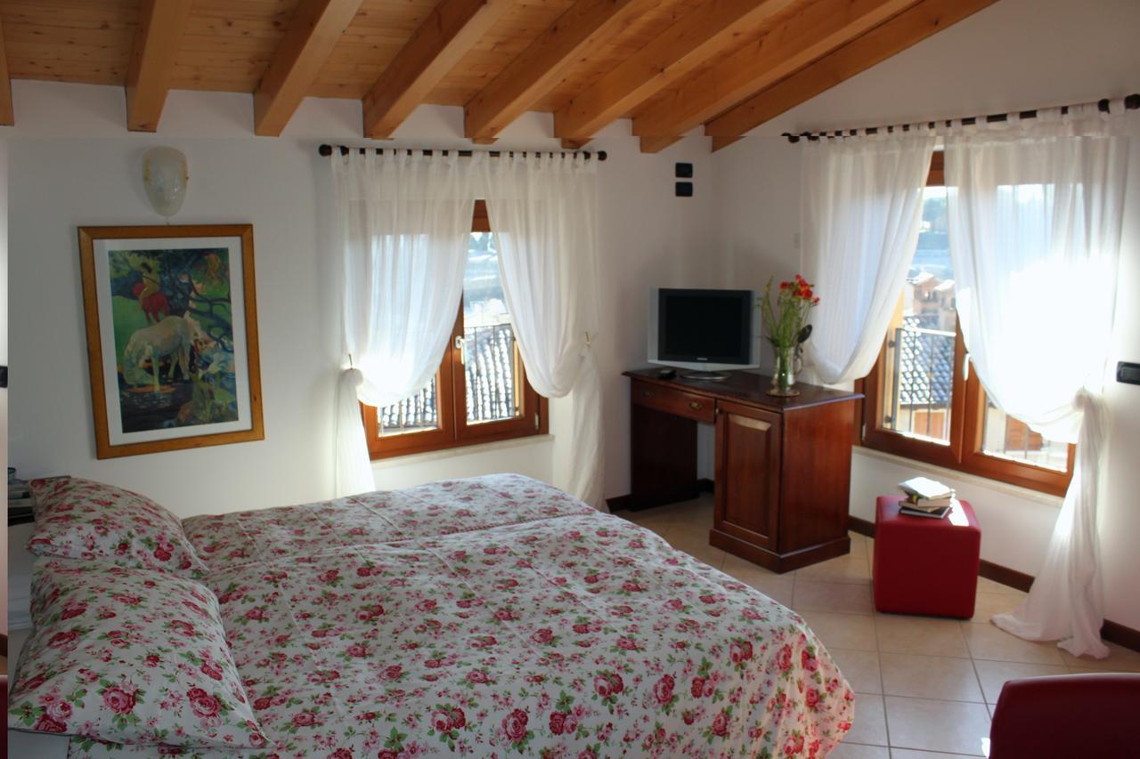 Hotel Tre Punte Гарняно Екстериор снимка