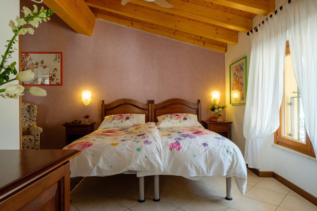 Hotel Tre Punte Гарняно Екстериор снимка