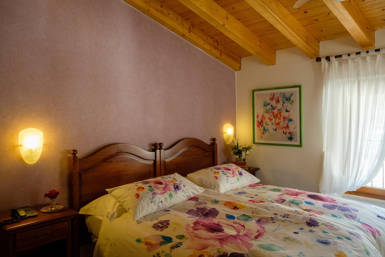 Hotel Tre Punte Гарняно Екстериор снимка