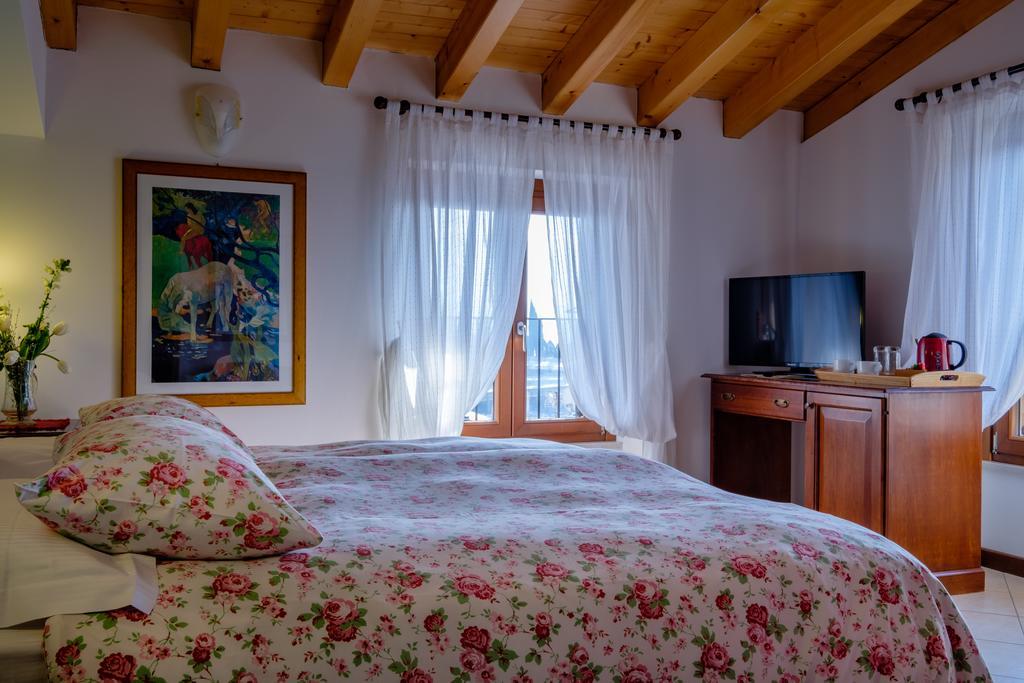 Hotel Tre Punte Гарняно Екстериор снимка