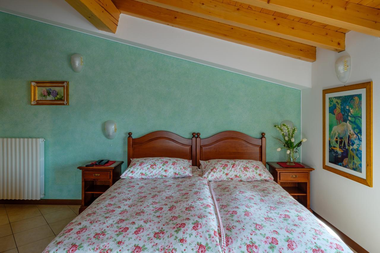 Hotel Tre Punte Гарняно Екстериор снимка