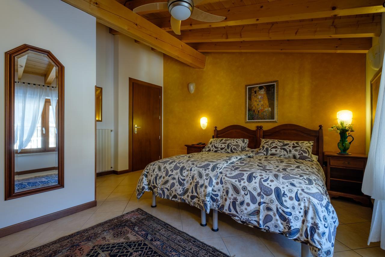 Hotel Tre Punte Гарняно Екстериор снимка