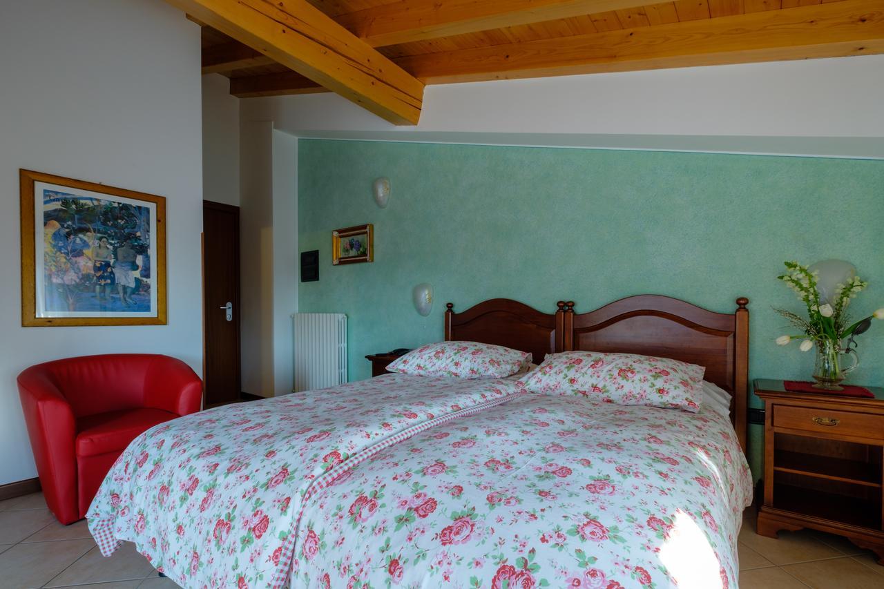 Hotel Tre Punte Гарняно Екстериор снимка