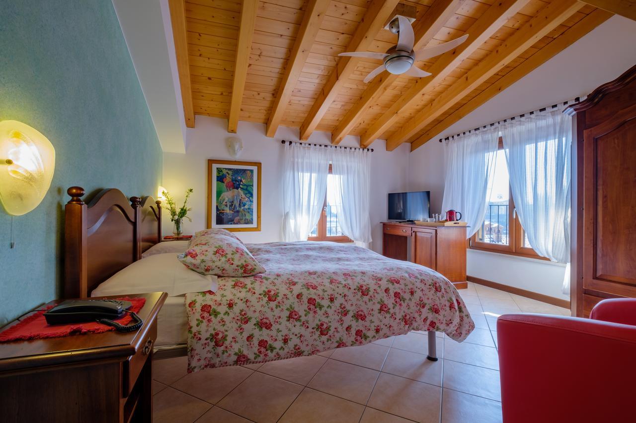 Hotel Tre Punte Гарняно Екстериор снимка